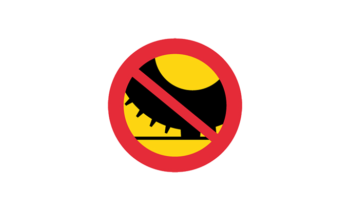 road signs | prohibitory signs | c44 | no motor vehicles with studded tires except class II mopeds | practice driving licence theory online | körteori