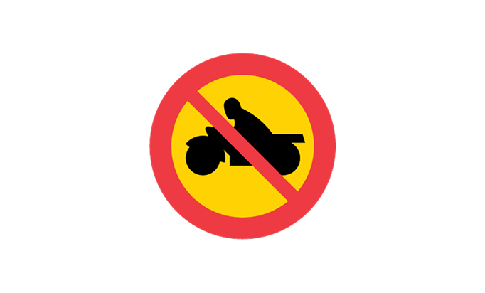 vägmärken | förbudsmärken | c5 | förbud mot trafik med motorcykel och moped klass I | öva körkortsteori online | körteori