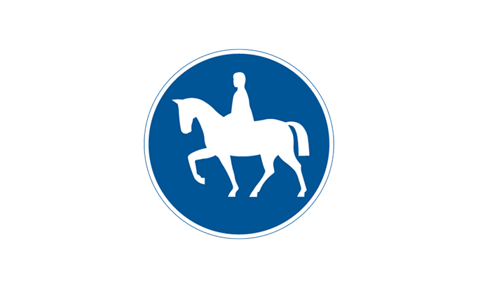 road signs | mandatory signs | d8 | path for horse riding | practice driving licence theory online | körteori